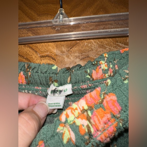 Aerie floral skirt - Picture 2 of 3